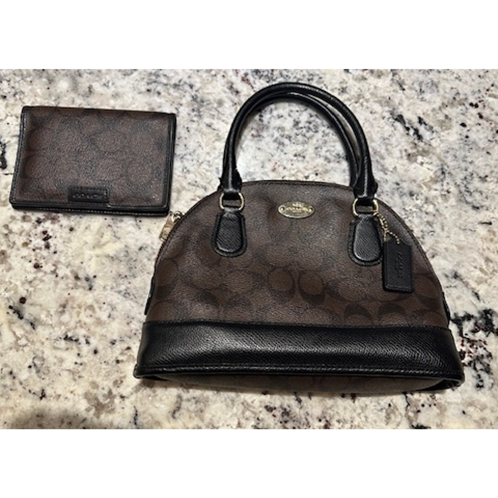 Mint Coach Cora Signature Dome Satchel Black/Brown Incl. Wallet Classic